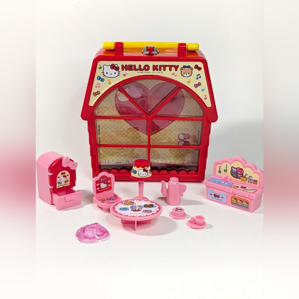 Hello Kitty Petite House Carry Case Made In Japan 2013